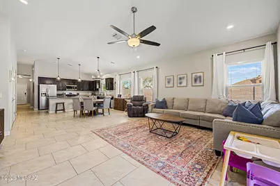 9057 W Blue Saguaro Street, Marana, AZ 85653 - Photo 10