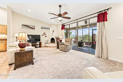 759 W Moorwood Street, Green Valley, AZ 85614 - Photo 14