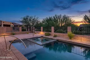 2475 E Rolling Meadow Ln, Green Valley, AZ 85614 - Photo 1