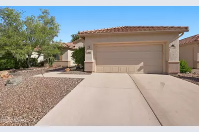 7622 W Starry Night Lane, Tucson, AZ 85743 - Photo 2