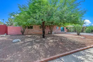 5672 E Whittier St, Tucson, AZ 85711 - Photo 26