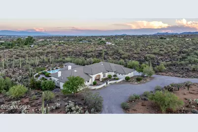 5970 W Filly Drive, Tucson, AZ 85743 - Photo 2