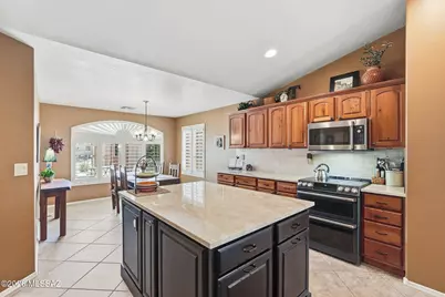 2585 E Keyes Court, Green Valley, AZ 85614 - Photo 18