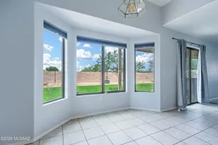 7580 S Climbing Ivy Dr, Tucson, AZ 85757 - Photo 10