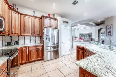 5108 S VÃ­a Loma Verde, Green Valley, AZ 85622 - Photo 12