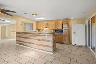8211 E Nicaragua Dr, Tucson, AZ 85730 - Photo 14