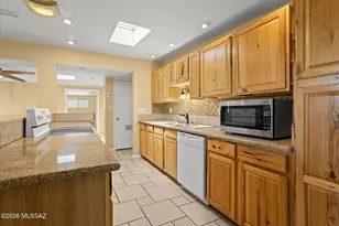 8211 E Nicaragua Dr, Tucson, AZ 85730 - Photo 16