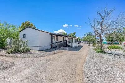 204 S Land Avenue, Benson, AZ 85602 - Photo 2