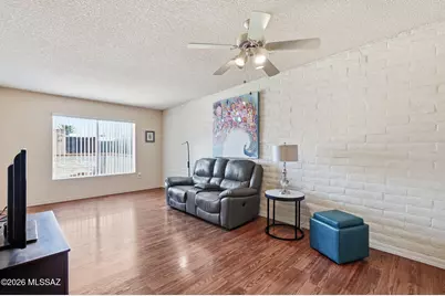1425 W Placita Apache, Green Valley, AZ 85622 - Photo 4