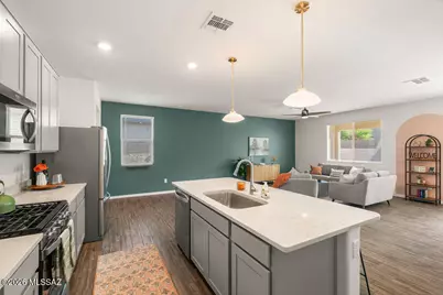 8796 E Stone Meadow Circle, Tucson, AZ 85730 - Photo 6