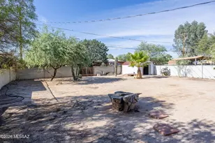 5744 E Hawthorne St, Tucson, AZ 85711 - Photo 32