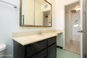 5744 E Hawthorne St, Tucson, AZ 85711 - Photo 28