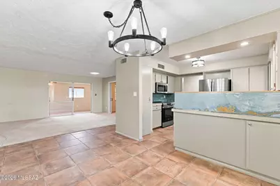 218 E Las Milpas, Green Valley, AZ 85614 - Photo 10
