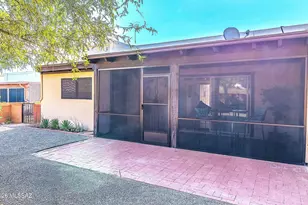 944 W Camino Guarina, Green Valley, AZ 85614 - Photo 32
