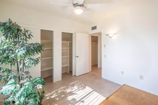 944 W Camino Guarina, Green Valley, AZ 85614 - Photo 16