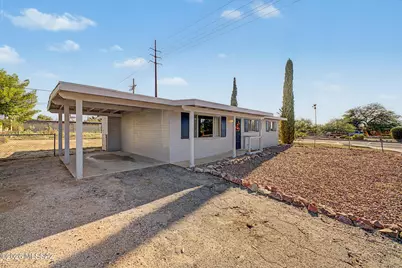 7902 E Winnepeg Drive, Tucson, AZ 85730 - Photo 2