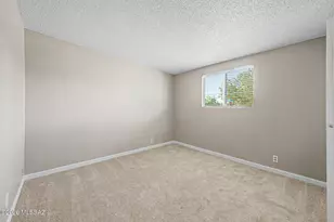 7902 E Winnepeg Dr, Tucson, AZ 85730 - Photo 14