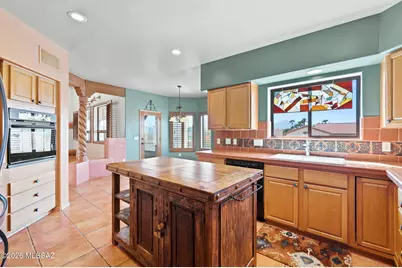 889 W Camino Tierra Libre, Green Valley, AZ 85614 - Photo 12