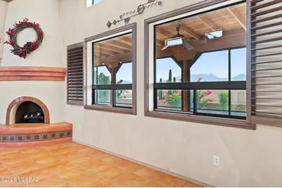 889 W Camino Tierra Libre, Green Valley, AZ 85614 - Photo 6