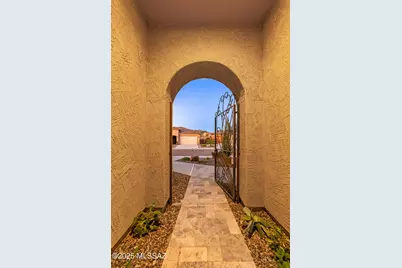 6805 W Komo Point Trail, Marana, AZ 85658 - Photo 6