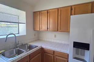 10178 E Essex Village Dr, Tucson, AZ 85748 - Photo 8