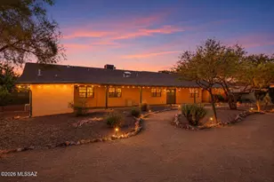 4537 E San Carlos Pl S, Tucson, AZ 85712 - Photo 2