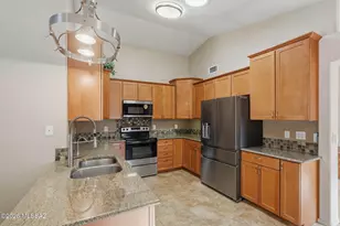 7933 E Jennifer Anne Dr, Tucson, AZ 85730 - Photo 4
