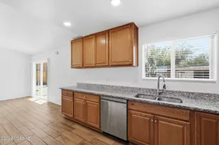 1695 W Calle Guadalajara, Tucson, AZ 85713 - Photo 20