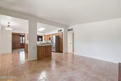 1125 E Kleindale Road, Tucson, AZ 85719 - Photo 6