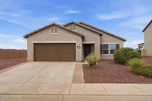 34628 S Bronco Dr, Red Rock, AZ 85145 - Photo 2