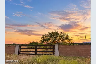 124 E Placita Colonia Real #46, Green Valley, AZ 85614 - Photo 4