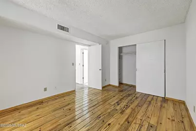1127 W Roger Road, Tucson, AZ 85705 - Photo 16