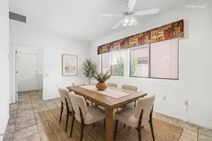 175 N Crescent Bell Dr, Green Valley, AZ 85614 - Photo 10