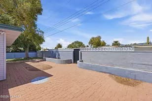 8457 E Beverly St, Tucson, AZ 85710 - Photo 46