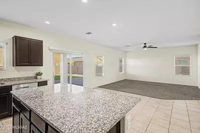 10292 N Leopard Gecko Terrace, Marana, AZ 85653 - Photo 8