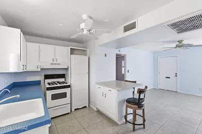 356 S Paseo Quinta #C, Green Valley, AZ 85614 - Photo 10