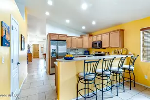 2351 W Golden Hills Rd, Tucson, AZ 85745 - Photo 10