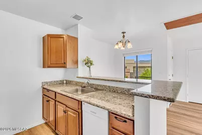 7623 E Callisto Circle #298, Tucson, AZ 85715 - Photo 12