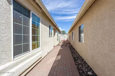 8100 N Millwheel Place, Tucson, AZ 85741 - Photo 6
