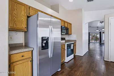 8100 N Millwheel Place, Tucson, AZ 85741 - Photo 18