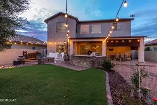 21635 E Volunteer Dr, Red Rock, AZ 85145 - Photo 2