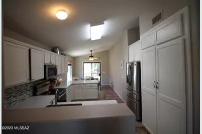 1305 N Wildcat Diers Road, Tucson, AZ 85745 - Photo 8