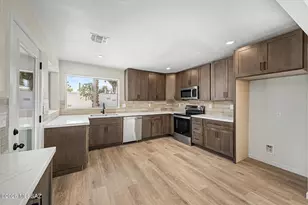8867 E 28th St, Tucson, AZ 85710 - Photo 2