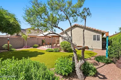 2639 W Desert Bluffs Court, Tucson, AZ 85742 - Photo 22