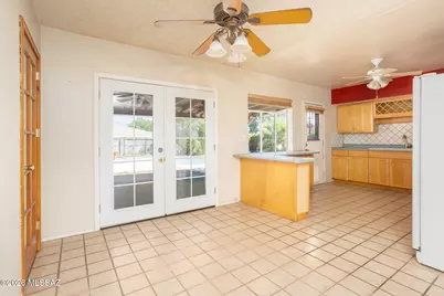 4649 E 9th Street, Tucson, AZ 85711 - Photo 10