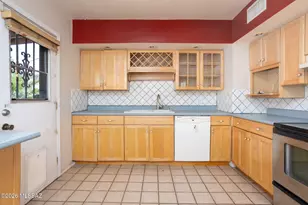 4649 E 9th St, Tucson, AZ 85711 - Photo 8