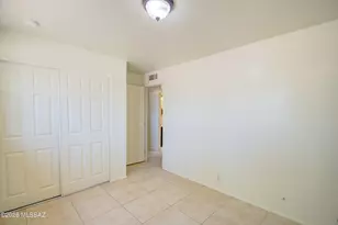 7253 E Eli Dr, Tucson, AZ 85710 - Photo 18