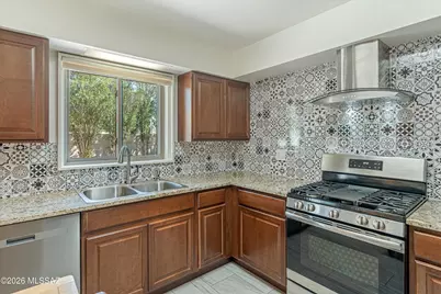 6261 E 15th Street, Tucson, AZ 85710 - Photo 8