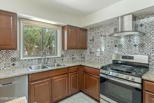 6261 E 15th St, Tucson, AZ 85710 - Photo 8