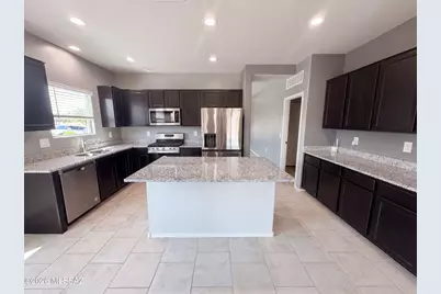6867 S Portugal Avenue, Tucson, AZ 85757 - Photo 2